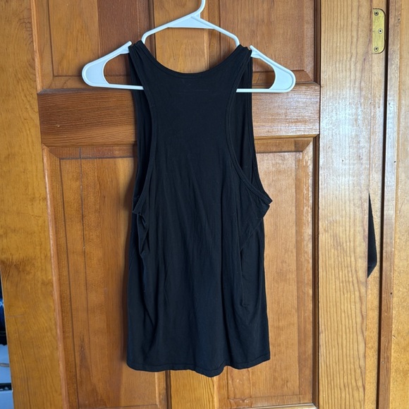 Electric and Rose tank size medium - Picture 2 of 3